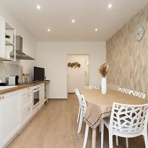 Appartement Ludo House - Charming Con Patio A Due Passi Dalla Cattedrale 